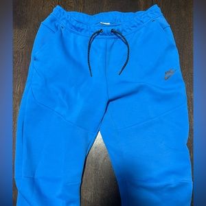 Nike Tech Sweatpants